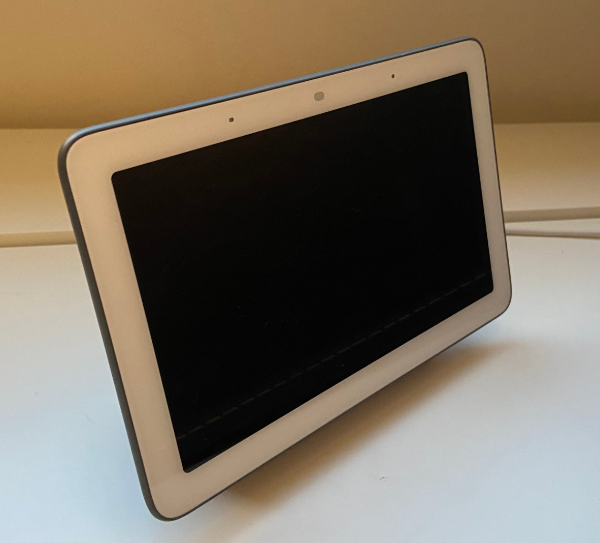 グレーの Google Nest Hub スマートホームディスプレイ