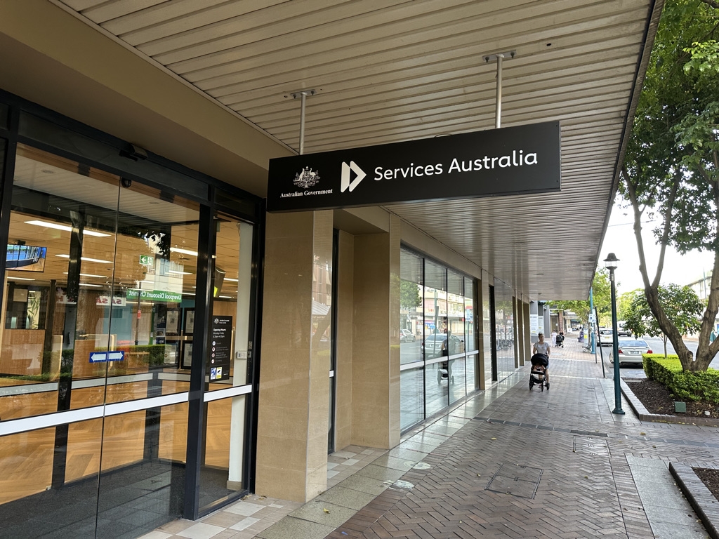 Un centro de atención de Services Australia en Northumberland Street, en Liverpool, Nueva Gales del Sur
